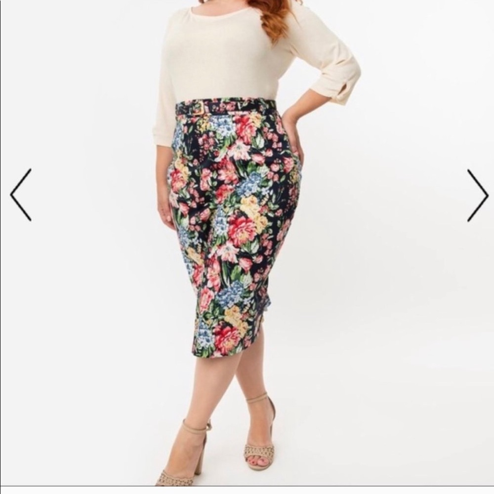 Unique Vintage Pencil Skirt Sz Large